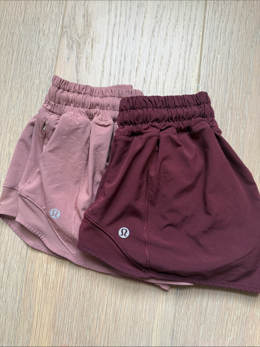 Lululemon Hotty Hot Shorts - Picture 4 of 4